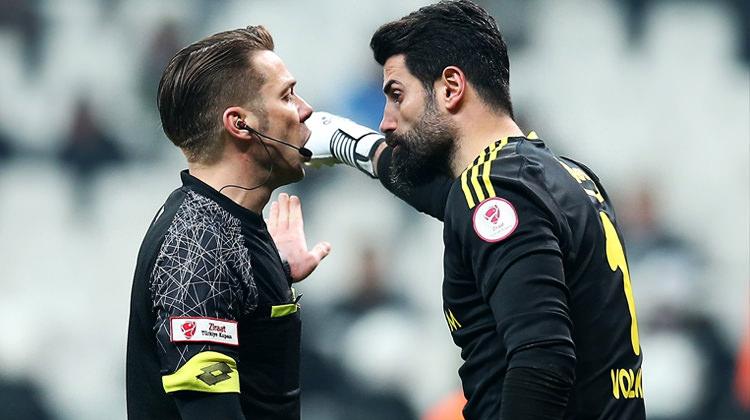Volkan Demirel sessizliğini bozdu! 'Bizi yaktı'
