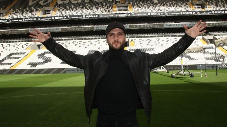Çukur dizisinin Yamaç'ı Vodafone Park'ta!
