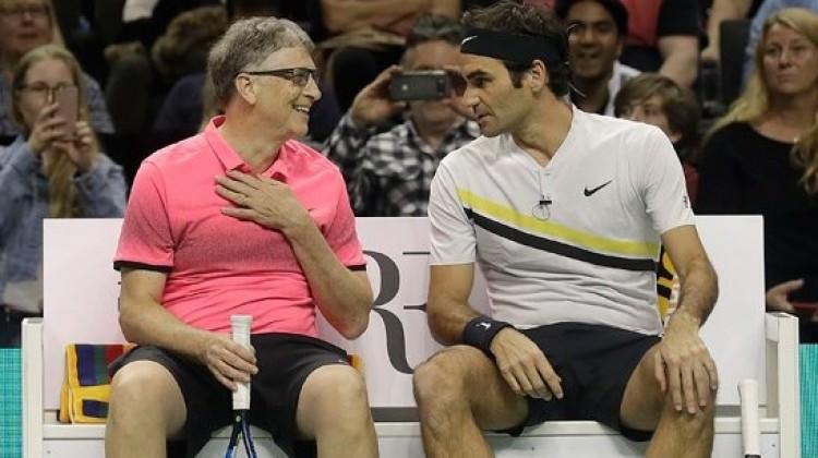 Federer ve Bill Gates Afrika için korta çıktı