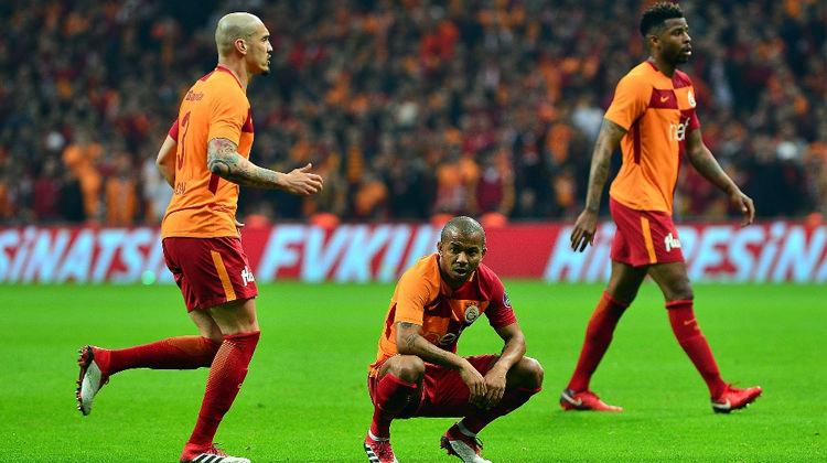 G.Saray'a derbi öncesi kötü haber!