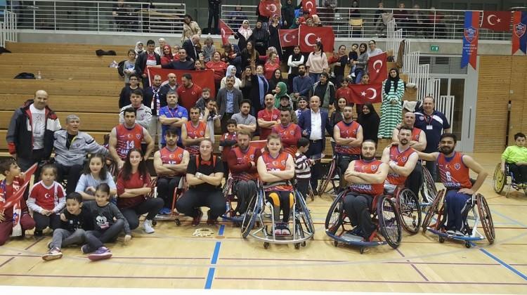 Karabükspor fırtına gibi esiyor