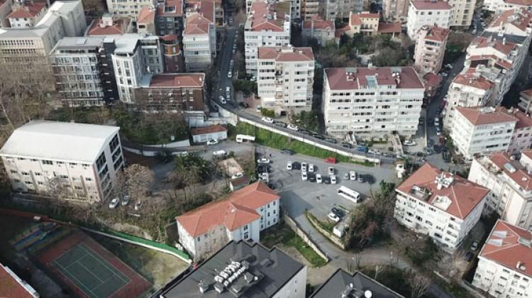 6 dev firma onun peşine düştü