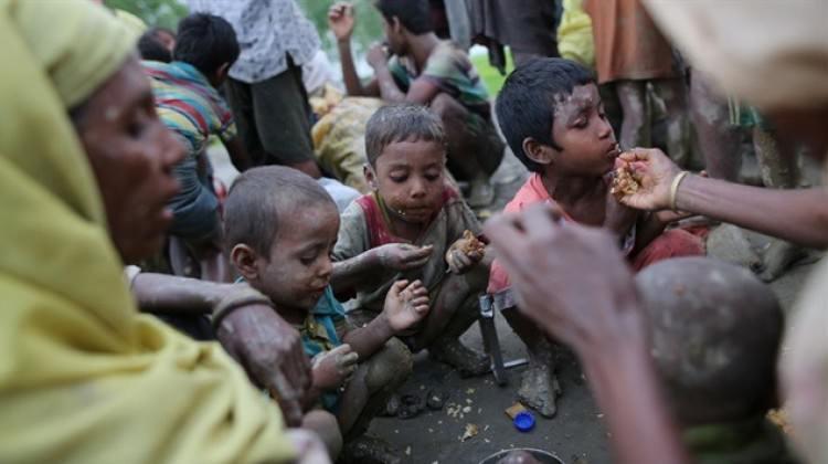 Arakan'da bir ayda 9 bin 400 Müslüman öldürüldü!