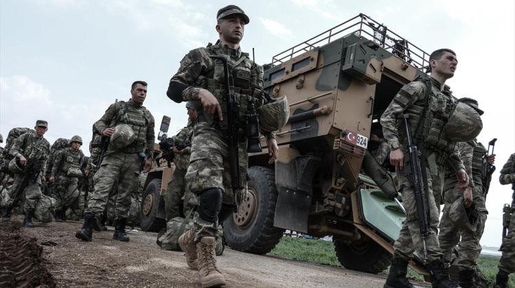 'Bu hafta harçlığım Mehmetçiğin'