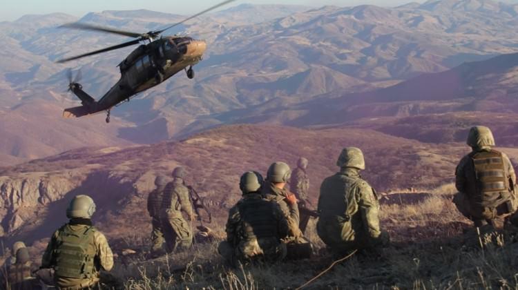 Diyarbakır'da sıcak çatışma: 3 asker şehit!