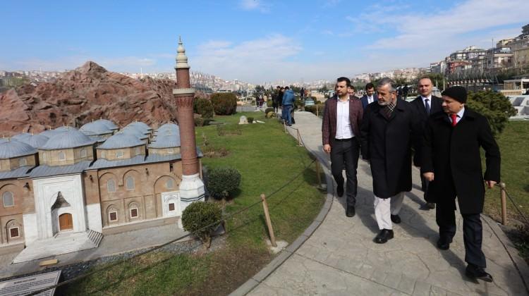 İBB'den "Beyaz Gezi" turu