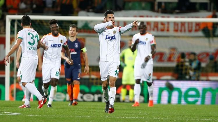 Alanyaspor'da 5 futbolcuya milli davet