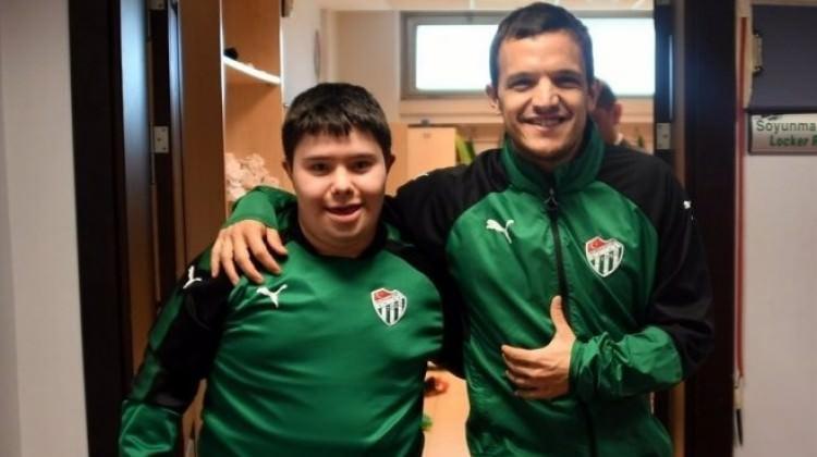 Bursaspor'dan 1 günlük anlamlı sözleşme