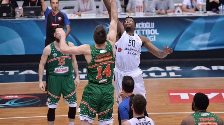 Beşiktaş sahasında Banvit'i rahat geçti