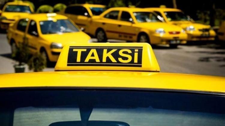 Taksiciler plaka kiralarına indirim istiyor!