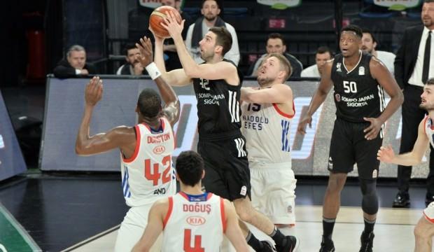 Anadolu Efes evinde Beşiktaş'ı devirdi