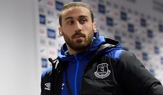 Cenk Tosun çıktı taraftar çıldırdı! 'Defol...'