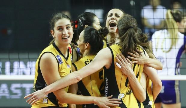 Vakıfbank, tarih yazmaya devam ediyor