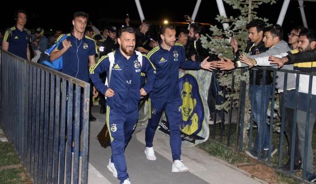 Fenerbahçe'ye Sivas'ta coşkulu karşılama