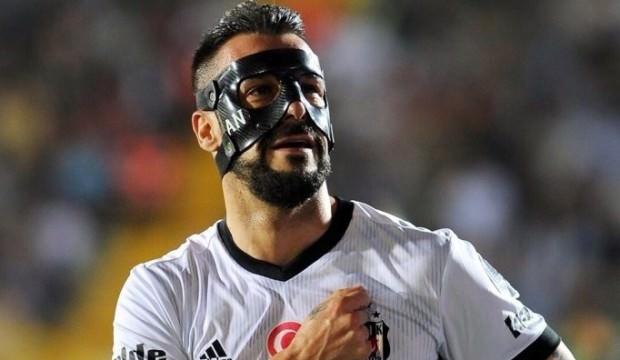 Negredo: Rakiplerimiz de puan kaybedecek