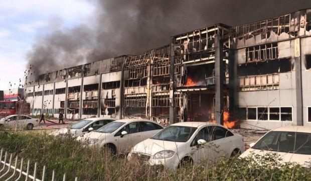 Sakarya'da mobilya fabrikasında yangın