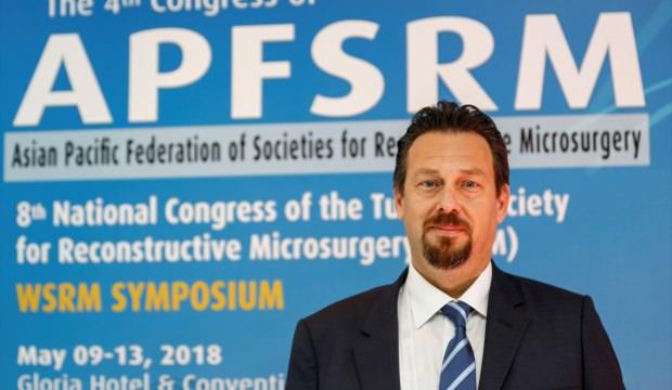 Mikrocerrahi uzmanları "süpermikrocerrahi"yi tartışıyor