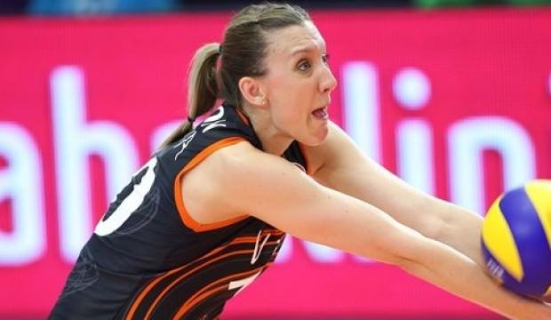 Eczacıbaşı'ndan bir yıllık imza