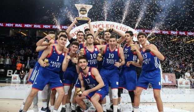Gençler Ligi'nde şampiyon Anadolu Efes!