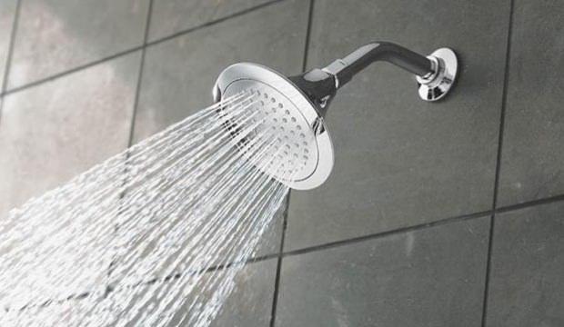 Banyo yapmak (duş almak) orucu bozar mı? Banyo esnasında ağza su kaçarsa...