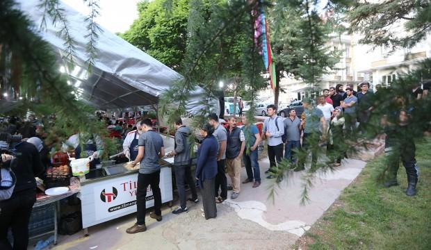 Gaziantep'te 300 bin kişiye iftar yemeği verilecek