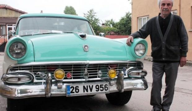 Hem ustası hem de klasik otomobil hastası