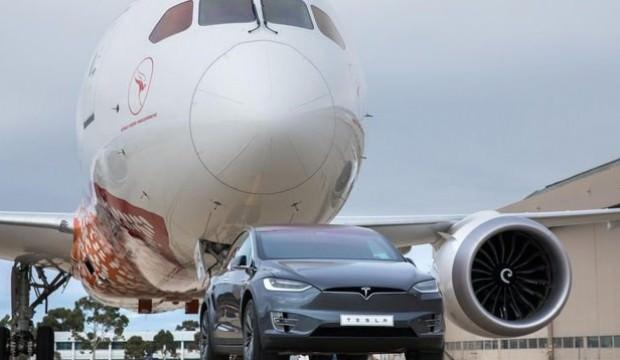 Tesla dünya rekoru kırdı! Gücüne inanamayacaksınız