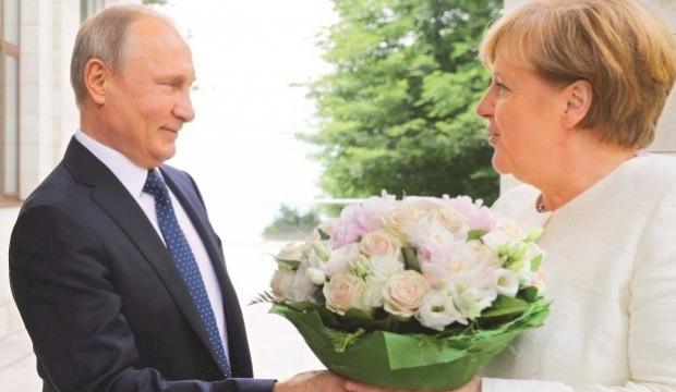 Merkel kozunu oynadı! Trump çıldıracak