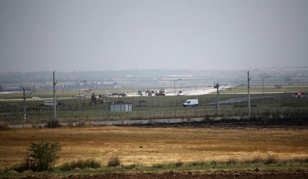 İncirlik Üssü'nün pistinde onarım