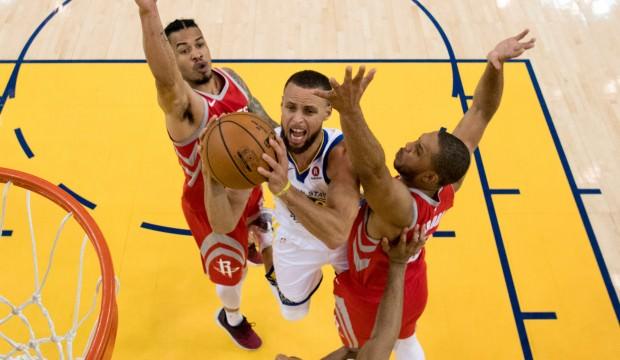 Warriors'dan Houston'a 41 sayı fark!