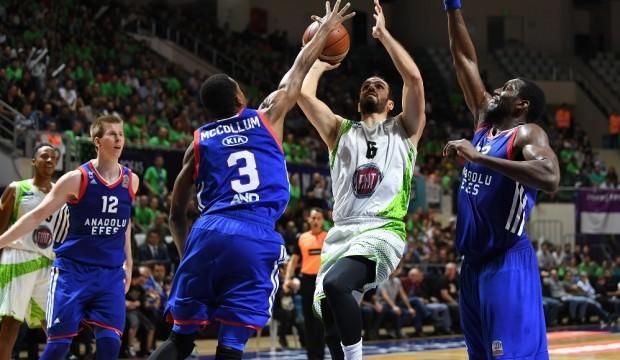 Efes'i deviren TOFAŞ seride öne geçti!