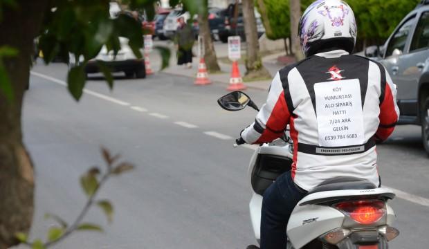 Kemal Sunal hayranlığını kullandı, sipariş yağıyor