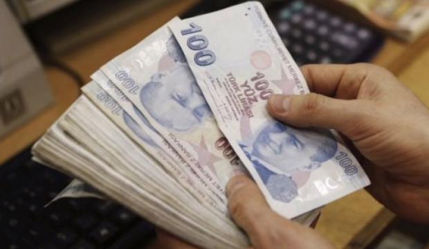 Host - Hostes maaşları kaç TL? 2018 kabin memuru maaşları?