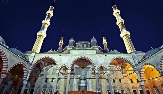 2018 Edirne Ramazan Bayramı namazı sabah saat kaçta kılınacak?