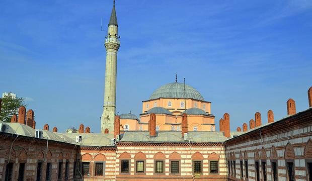 2018 İzmir Ramazan Bayramı namazı saat kaçta kılınacak?