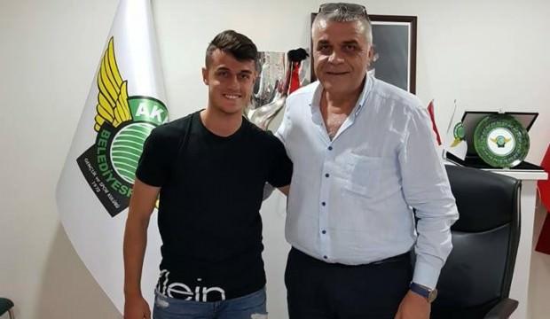 Akhisarspor'dan 4 imza birden!