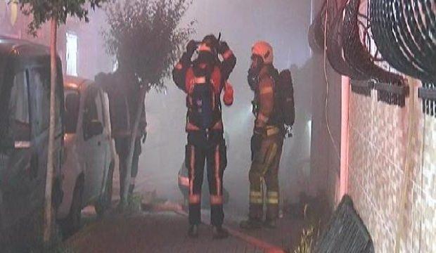 Fatih'te 5 katlı binada yangın