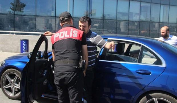 İstanbul'da giriş-çıkışlar tutuldu!