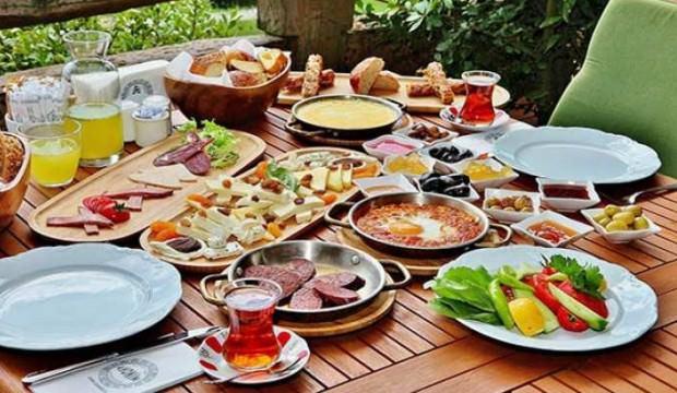 Sağlıklı bir Bayram için 9 beslenme önerisi