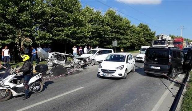 Başakşehir'de zincirleme kaza... Ölü ve yaralı var
