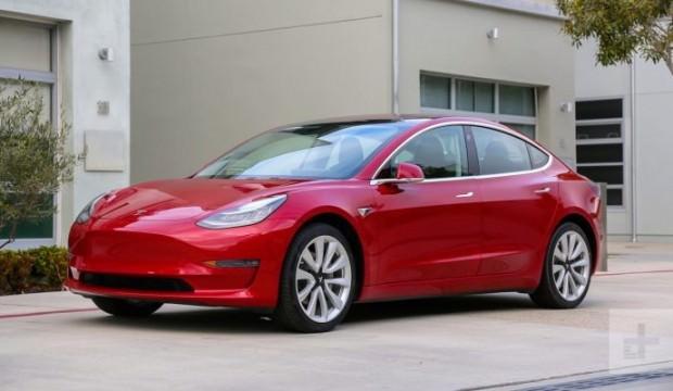 Tesla, Model 3 üretim hedefini tutturdu!