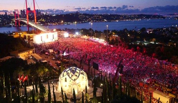 En içten 15 Temmuz şiirleri! Demokrasi ve Milli Birlik Günü şiirleri...