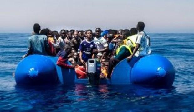 Libya açıklarında 104 göçmen kurtarıldı