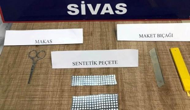 Peçeteye emdirilmiş 223 uyuşturucu tablet!
