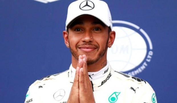 Hamilton'dan 2 yıllık imza! İnanılmaz maaş...