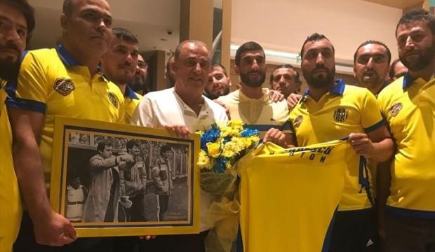 Ankaragücü taraftarından Fatih Terim'e ziyaret