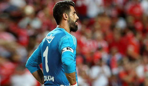 Benfica maçında Volkan gerginliği! 'Dokunma bana'