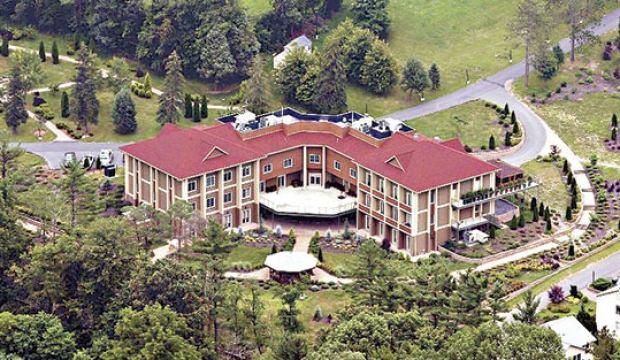 Dolarları alıp kaçtı! FETÖ'cü hainler birbirine düştü