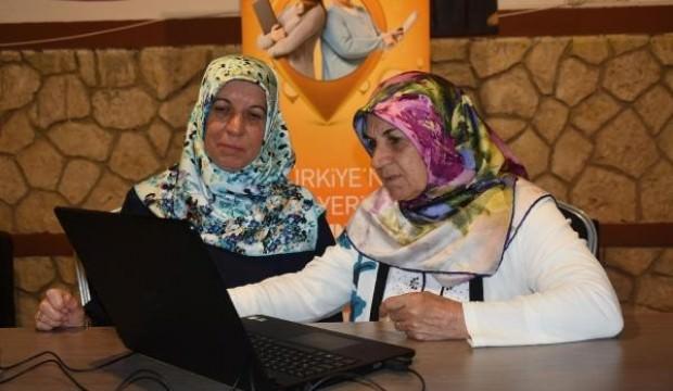 75 yaşında internet ve sosyal medya ile tanıştı