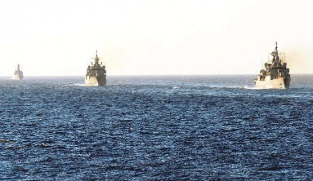 Kıbrıs'a acil deniz üssü talimatı